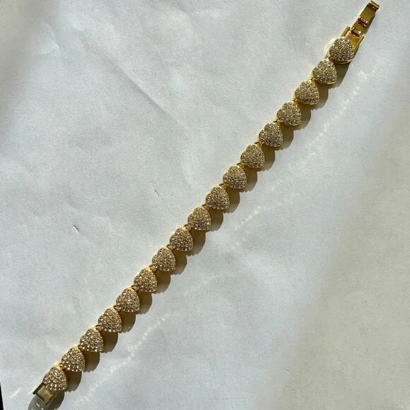 NWT Sparkly Crystal-Studded Gold Heart 8" Bracelet - Picture 3 of 3
